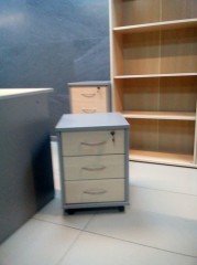 Офисная тумба с ящиками