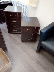 Офисные тумбы с выдвижными ящиками